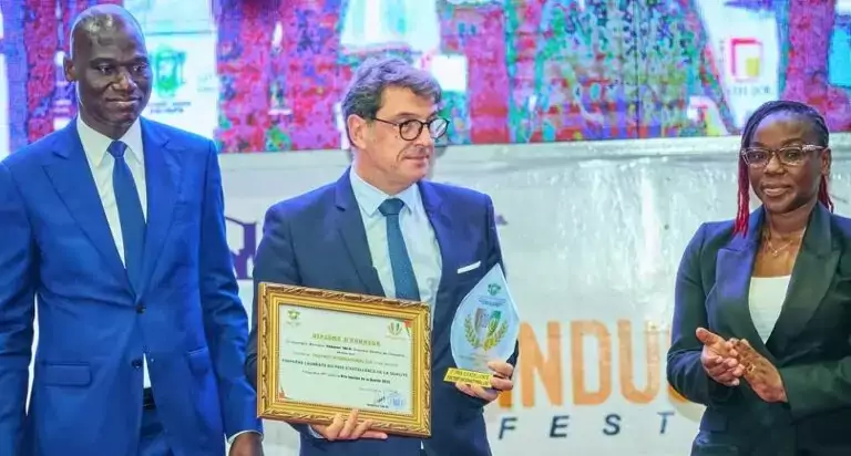 Foxtrot Internationale a remporte le Prix ivoirien de la qualite 2024 768x412 1 lwsoptimized