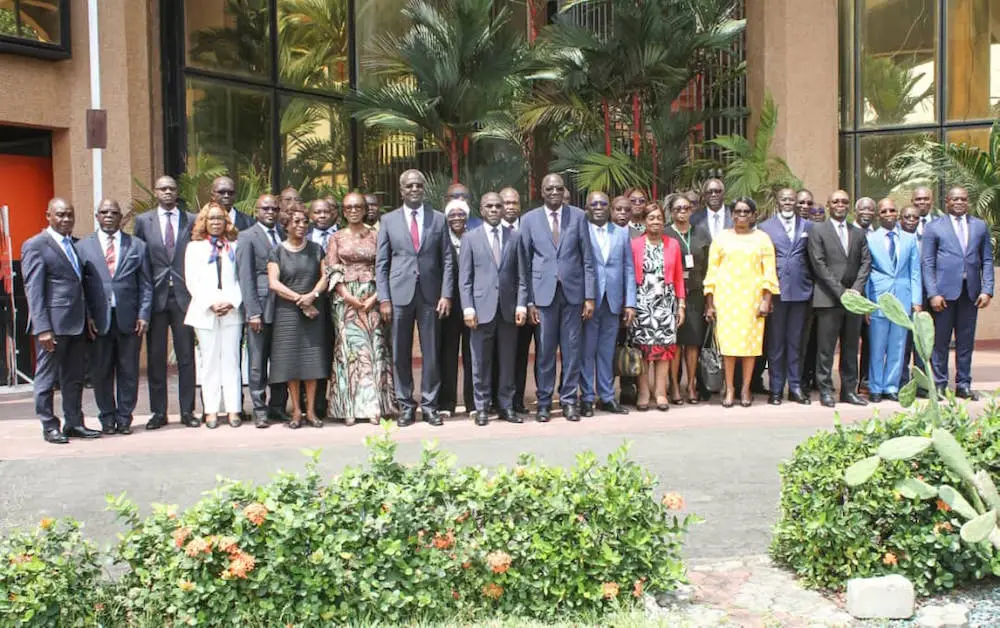 reglement de la dette interieure 393 9 milliards fcfa payes aux fournisseur vencrgbcvr