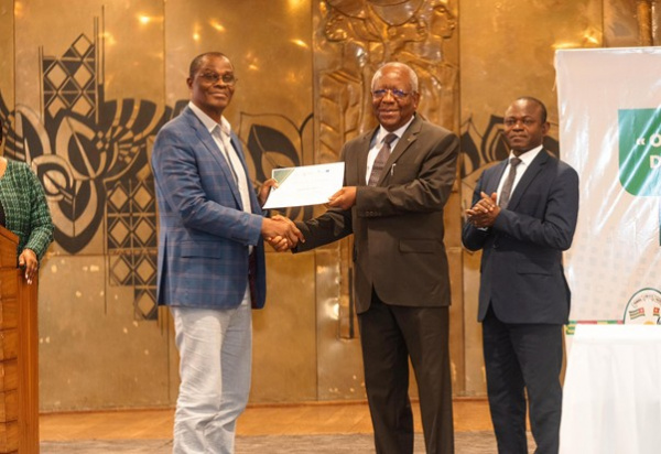 517cbb26cb9757617d0edd0230428b51 L