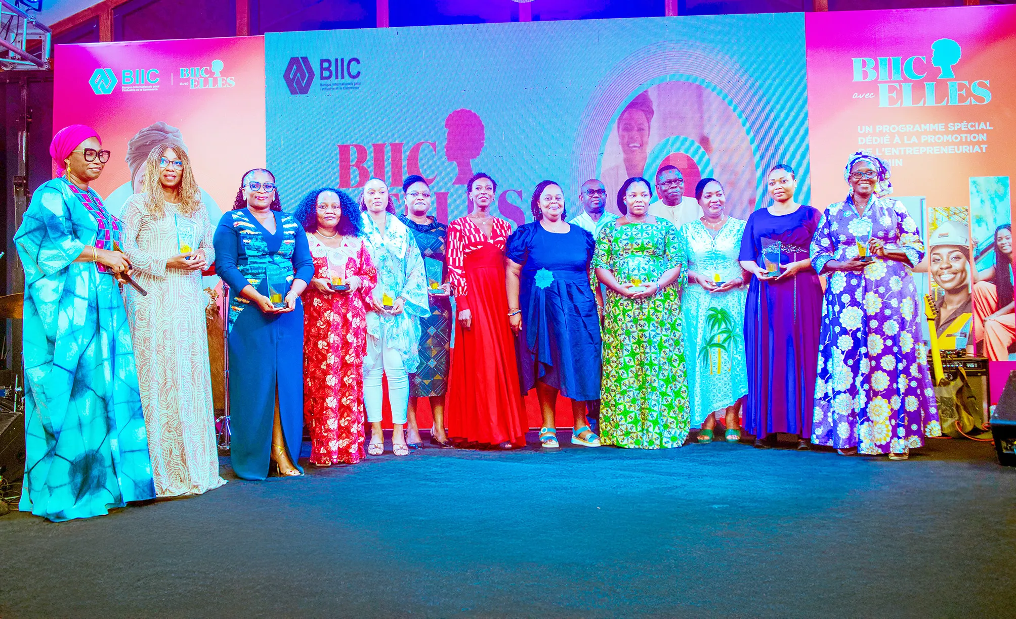 Woggcn7dATxyYgTB FLASH ART BIIC AVEC ELLES 231.jpg.jpeg