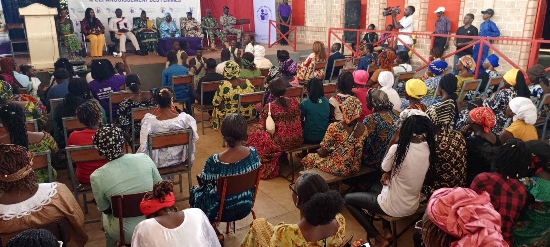 koumra mini women succes forum